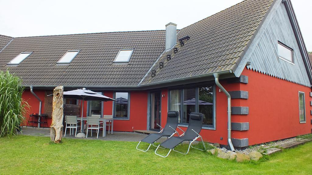 Rotes Haus Βίλα Brook Εξωτερικό φωτογραφία